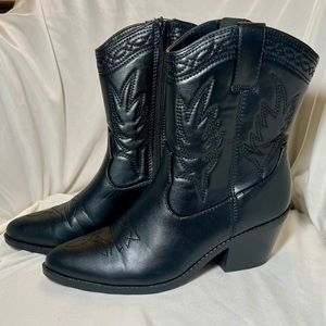 Women’s Size 8 - Soda Western Boots - Cowgirl Boots Black